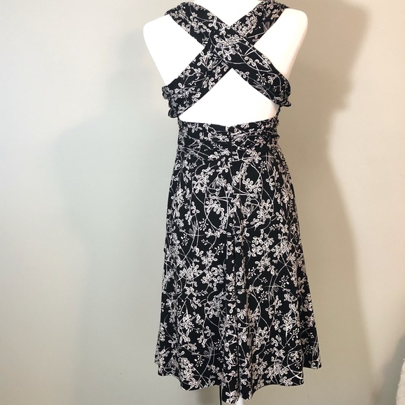White House Black Market Cocktail Dress | size 2 - Picture 3 of 8